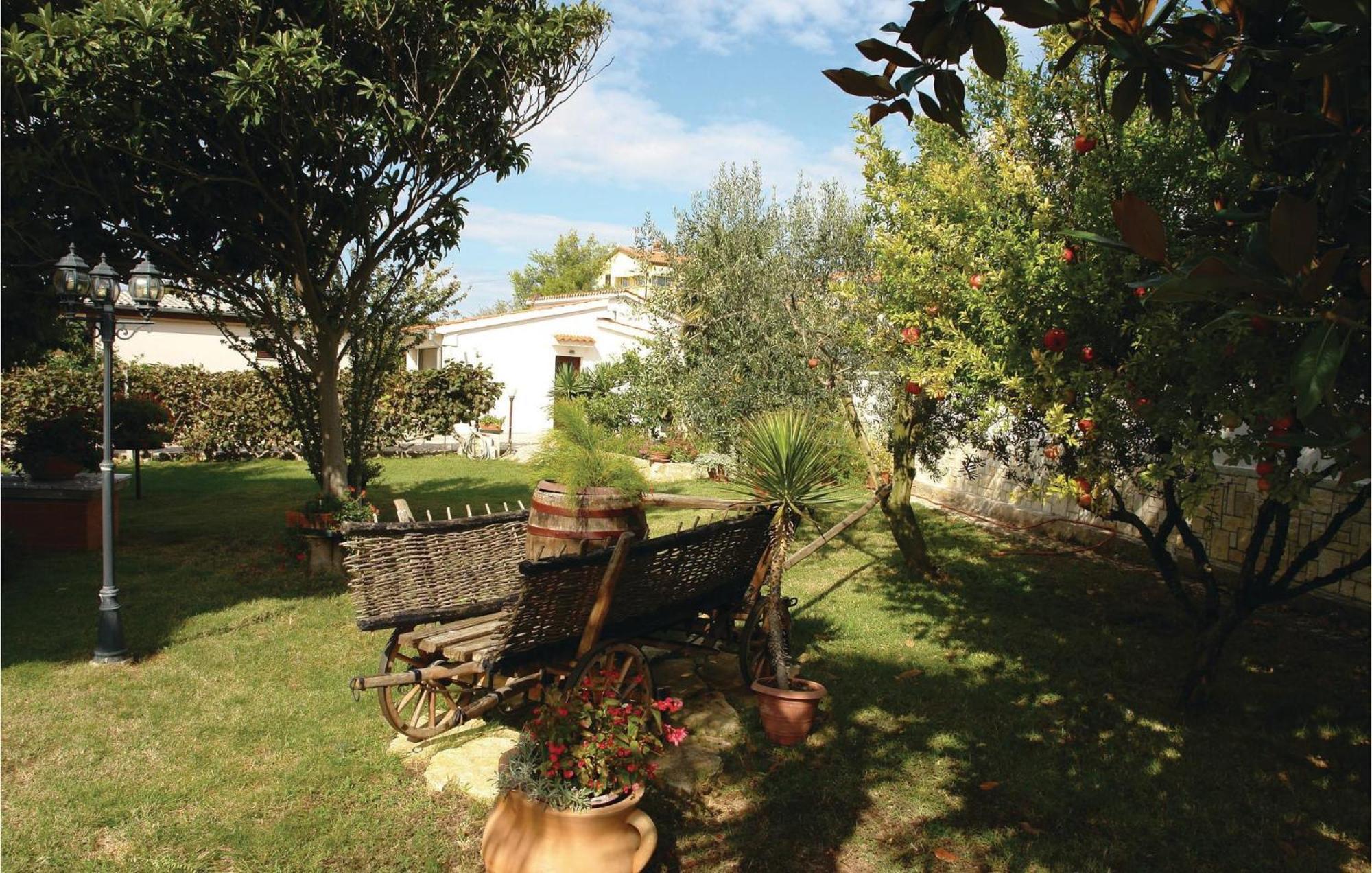 Beautiful Apartment In Pula With Kitchen Dış mekan fotoğraf